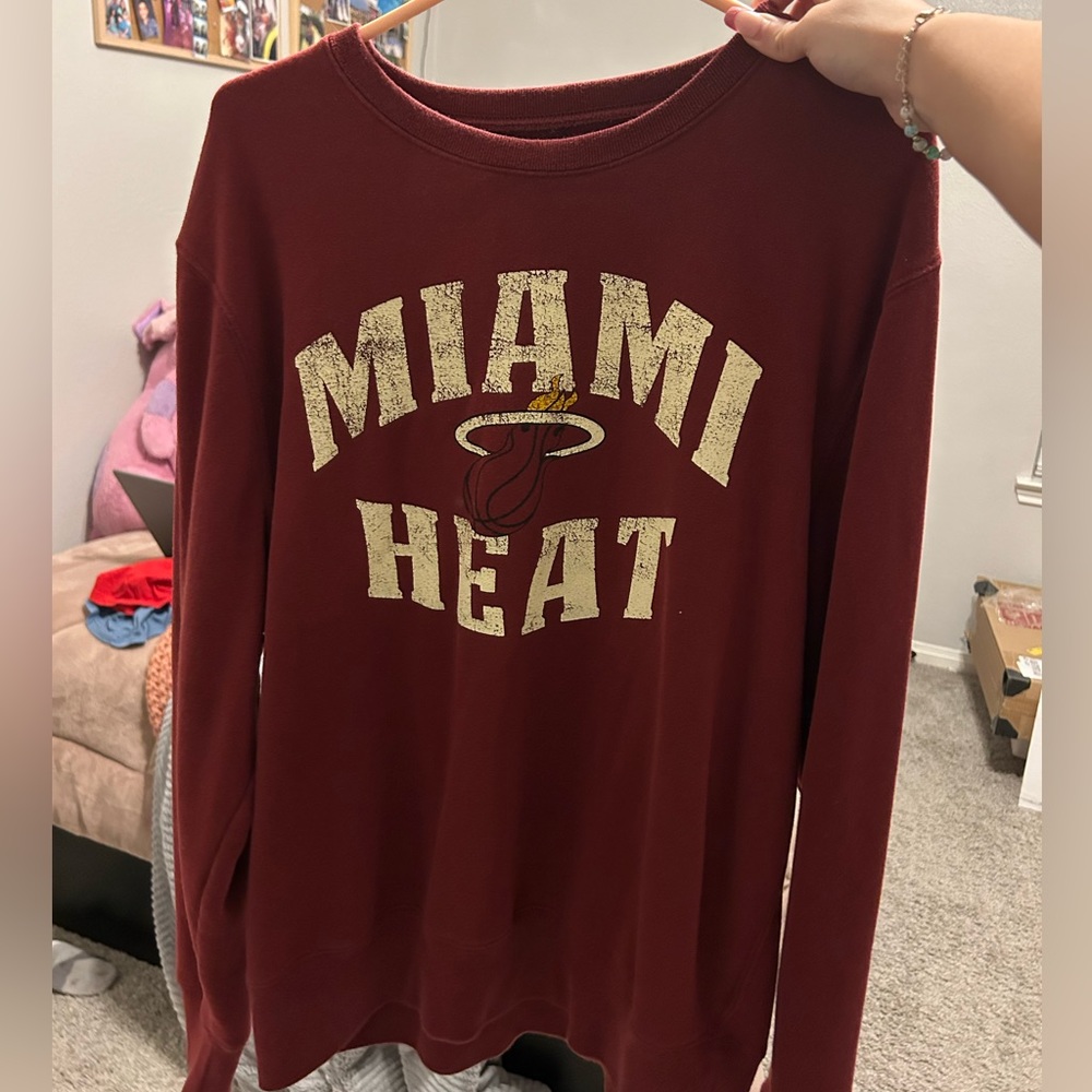 Miami Heat Pull over sweatshirt